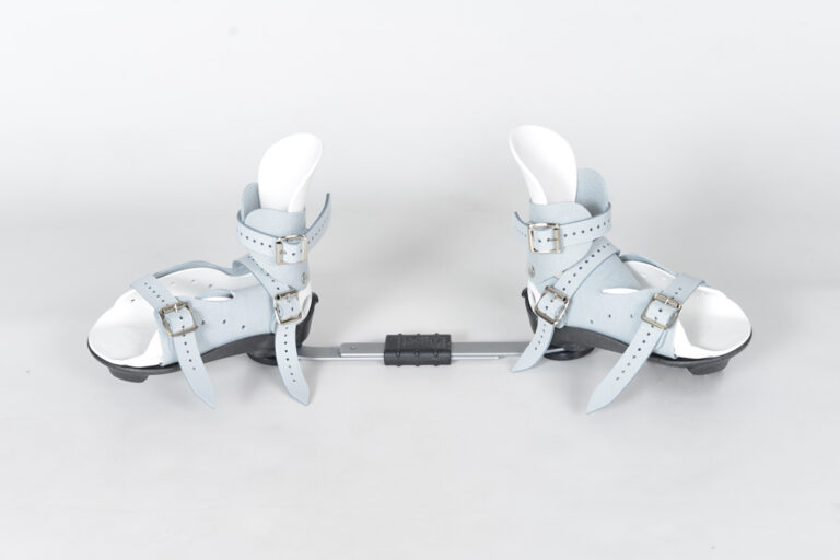 Boots & Bar A Guide for Children with Club Foot Oapl